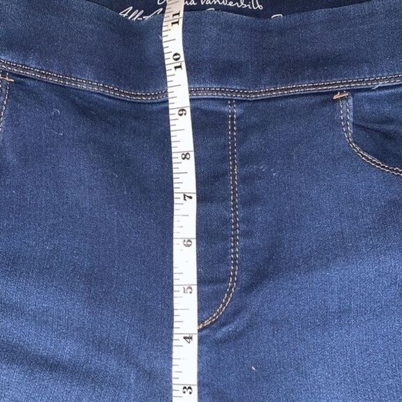 Gloria Vanderbilt Amanda Classic Tapered Jeans Size 12 Average Fit Dark Blue Str - Picture 11 of 12